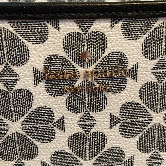 Kate Spade handbag. EUC- Like New- Perfect condition. Black and white spades - Picture 2 of 9